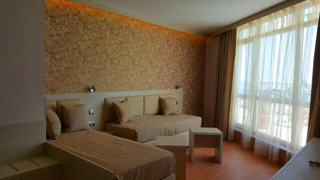 Отель Aphrodite Beach Hotel Несебр-4